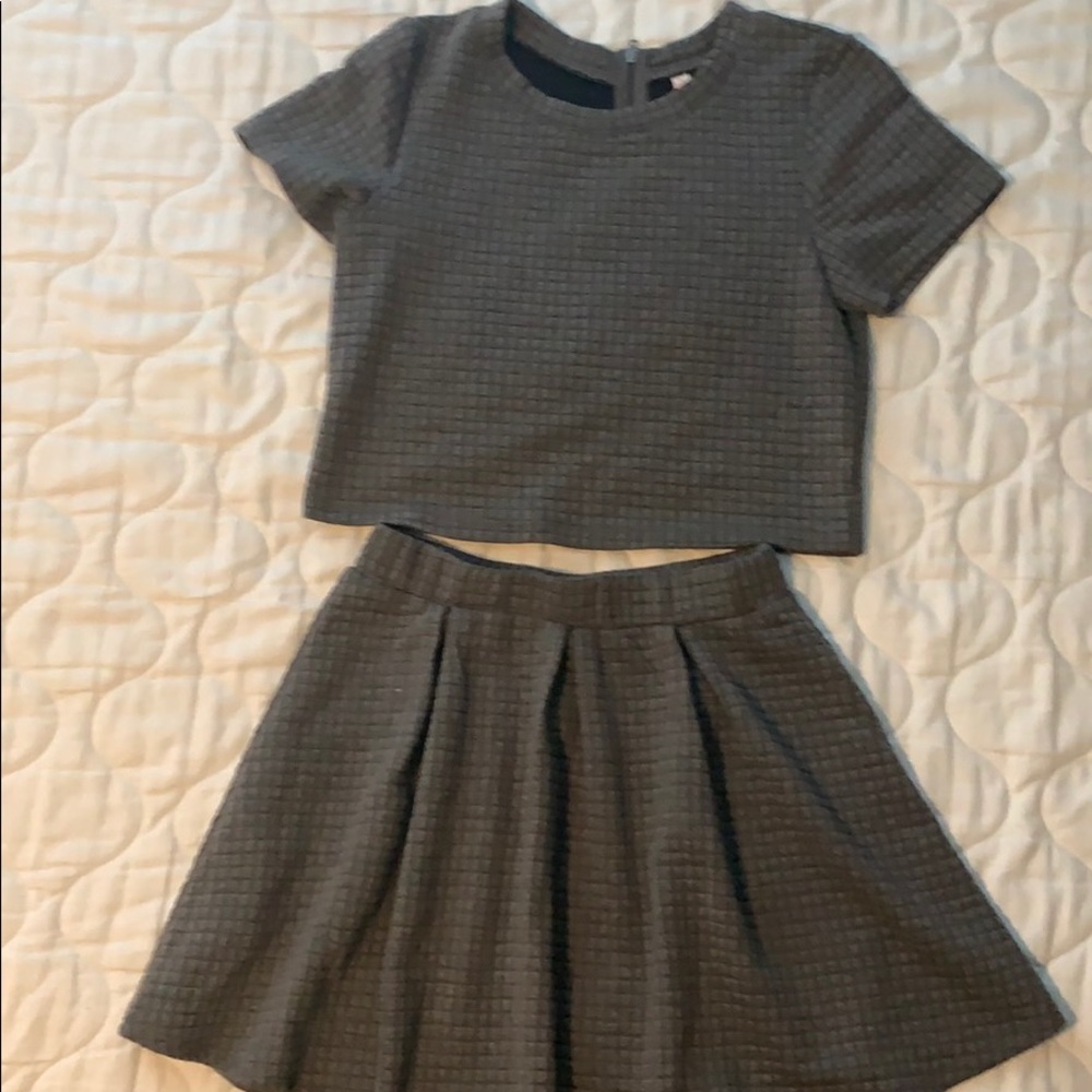 Quilted knit skirt and cropped top set